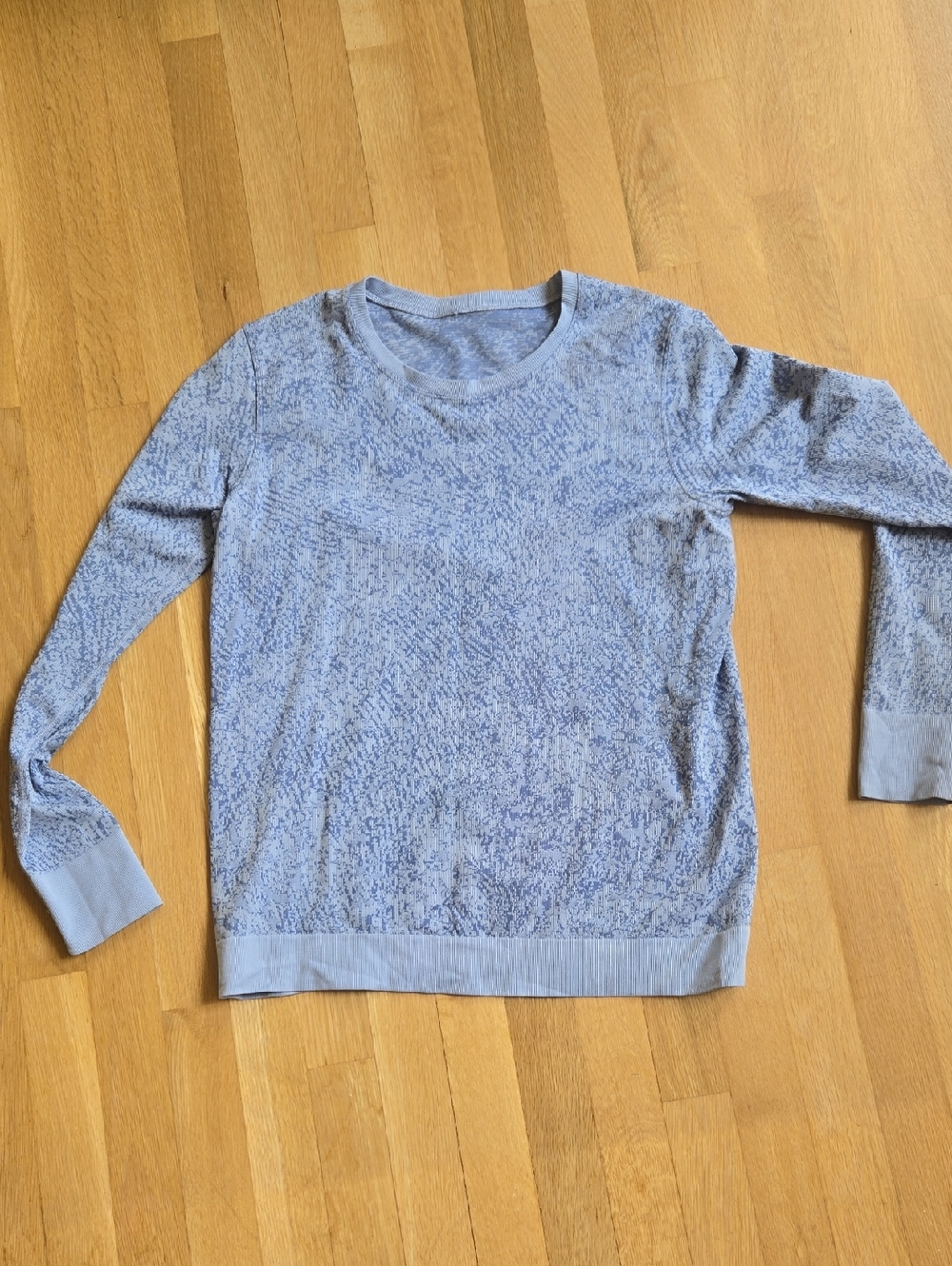lululemon Heathered Light Blue Grey Crewneck